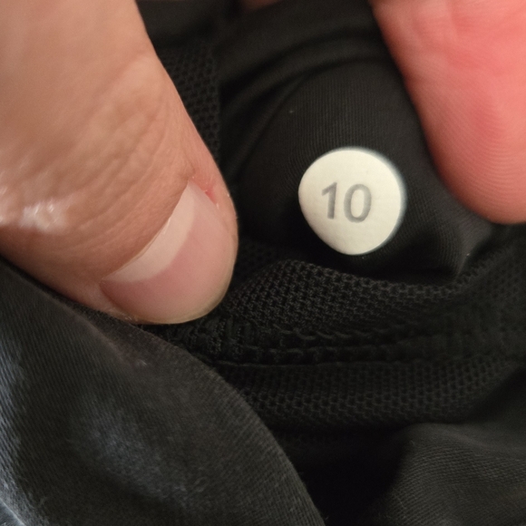 💃🏻HOLD💃🏻 Lululemon &go Keepsake Shorts - Picture 7 of 11